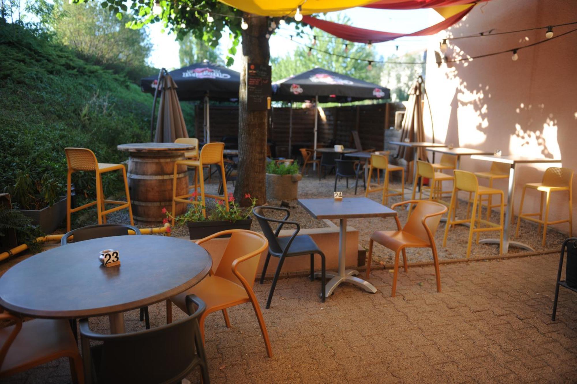 מונרו-לה-בה Hotel Restaurant Cirius מראה חיצוני תמונה