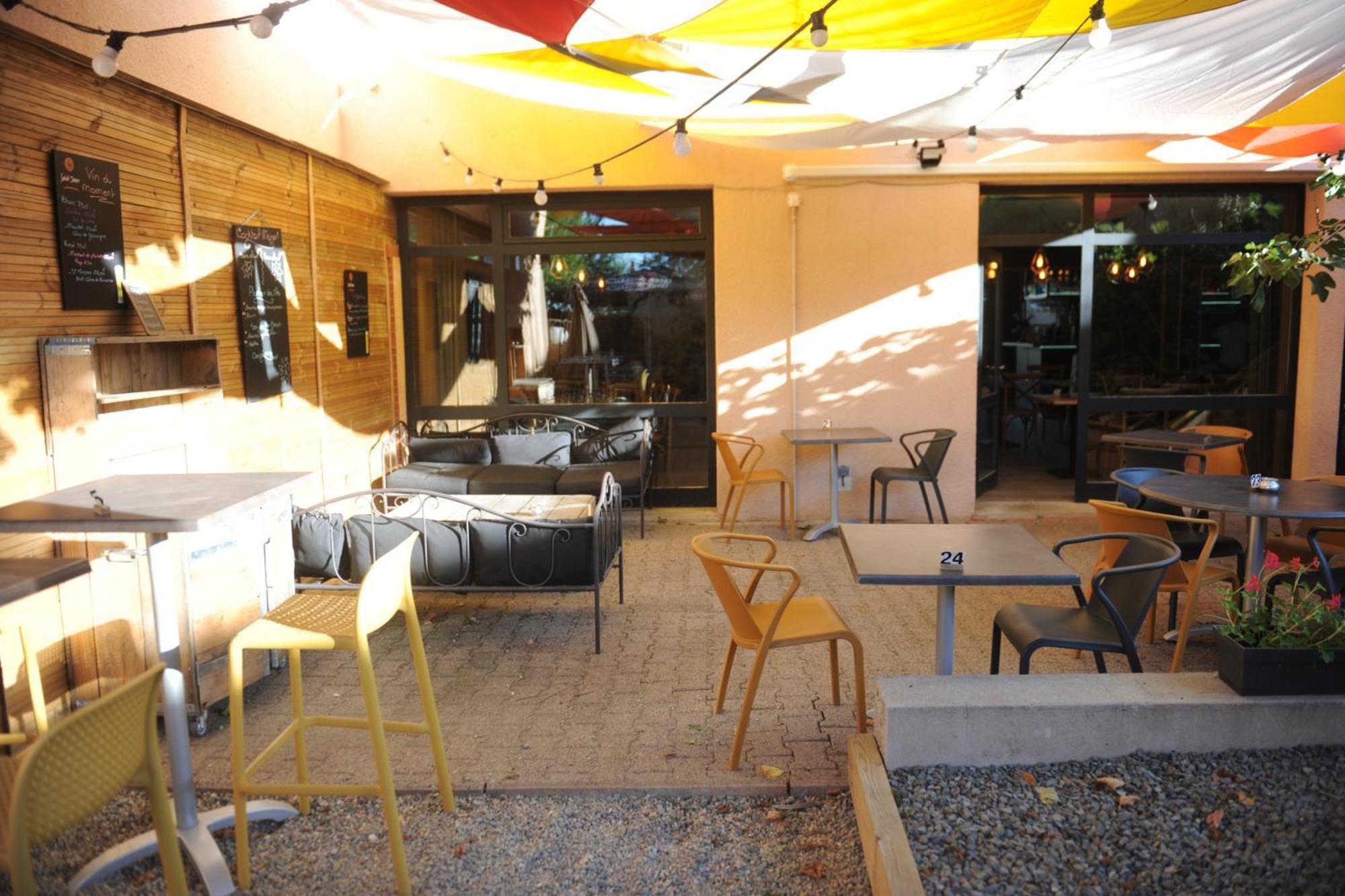 מונרו-לה-בה Hotel Restaurant Cirius מראה חיצוני תמונה