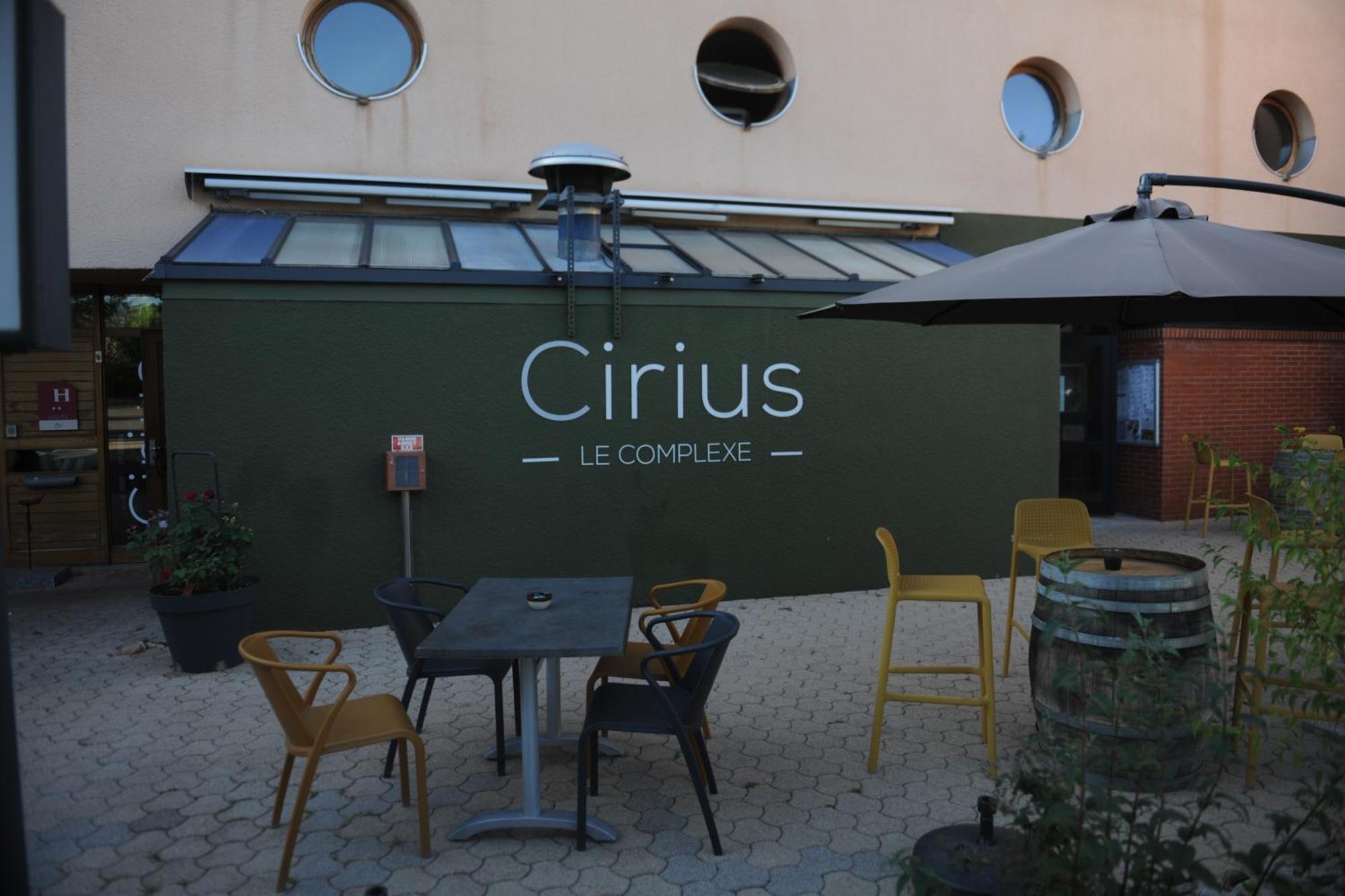 מונרו-לה-בה Hotel Restaurant Cirius מראה חיצוני תמונה